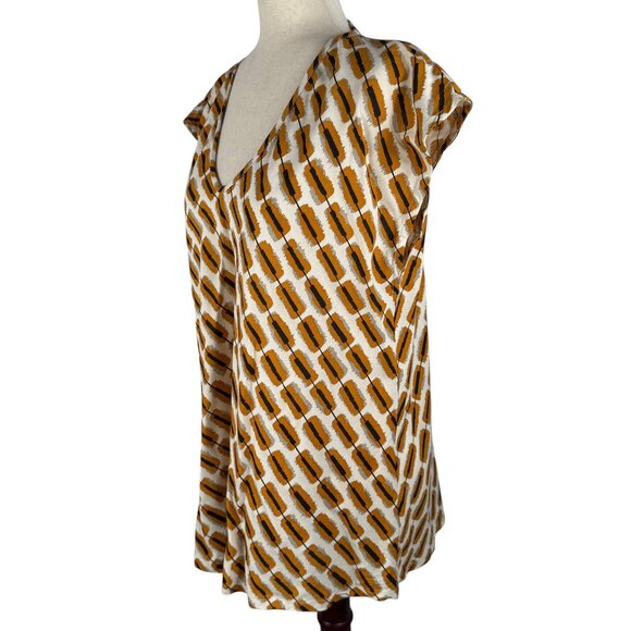 Like new MASAI Abstract Pattern Loose Fitting V-Neck Top Size XL - Picture 2 of 10